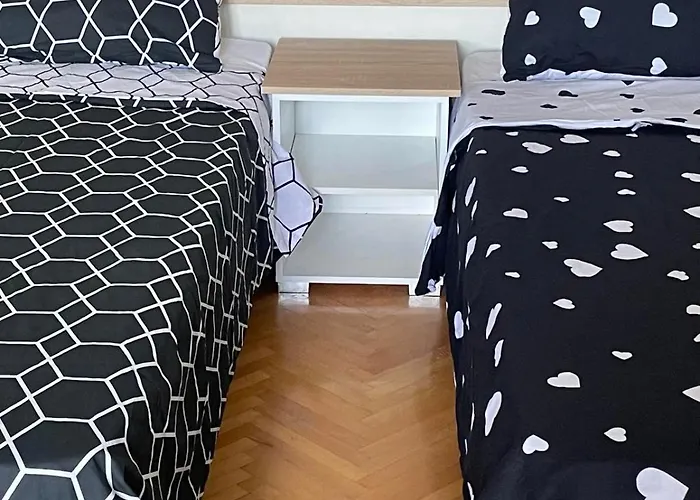 Wolf's Flat Апартаменти